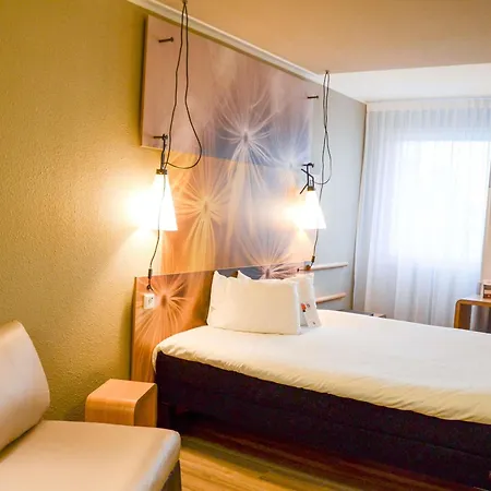 イビス フランクフルト エアポート 3*