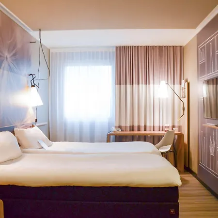 מלון Ibis Frankfurt Airport