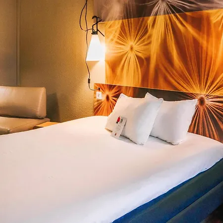 Ibis Frankfurt Airport Hotel 3*
