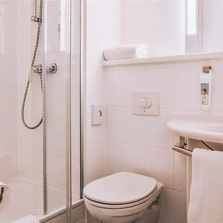 Ibis Frankfurt Airport 3*