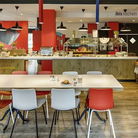 Ibis Frankfurt Airport 3*