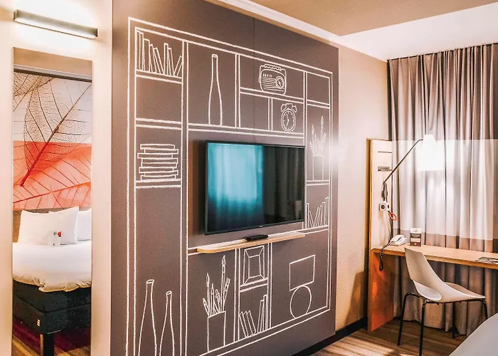 Ibis Frankfurt Airport Hotel 3*