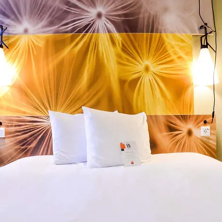 Ibis Frankfurt Airport Hotel 2*