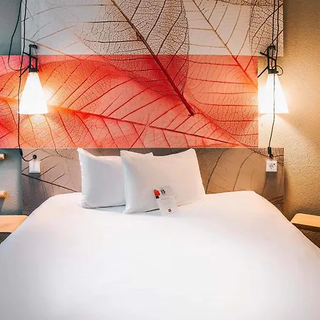 Ibis Frankfurt Airport Hotel 2*
