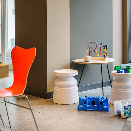 Ibis Frankfurt Airport Hotel 3*