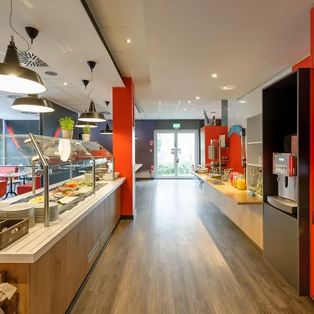 法兰克福机场宜必思酒店 酒店