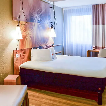 Ibis Frankfurt Airport 3*