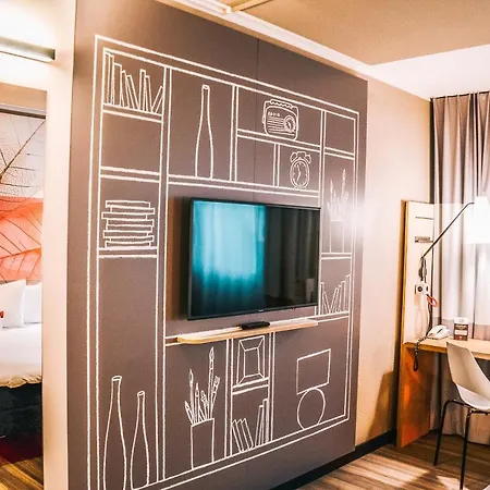 法兰克福机场宜必思酒店 酒店