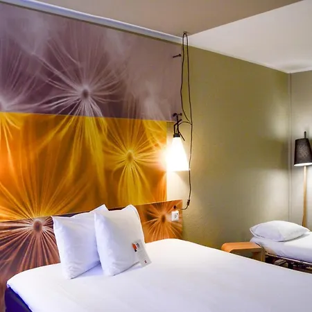 Ibis Frankfurt Airport Hotel 3*